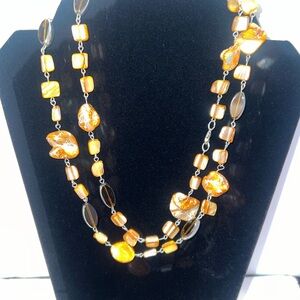 ♦️ Glass beaded necklace in yellow, orange,‎ and gold tones, shapes and sizes.